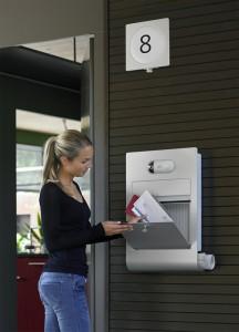 Использование почтовых ящиков Siedle - это настоящее удовольствие как для домашнего хозяйства, так и для почтальона